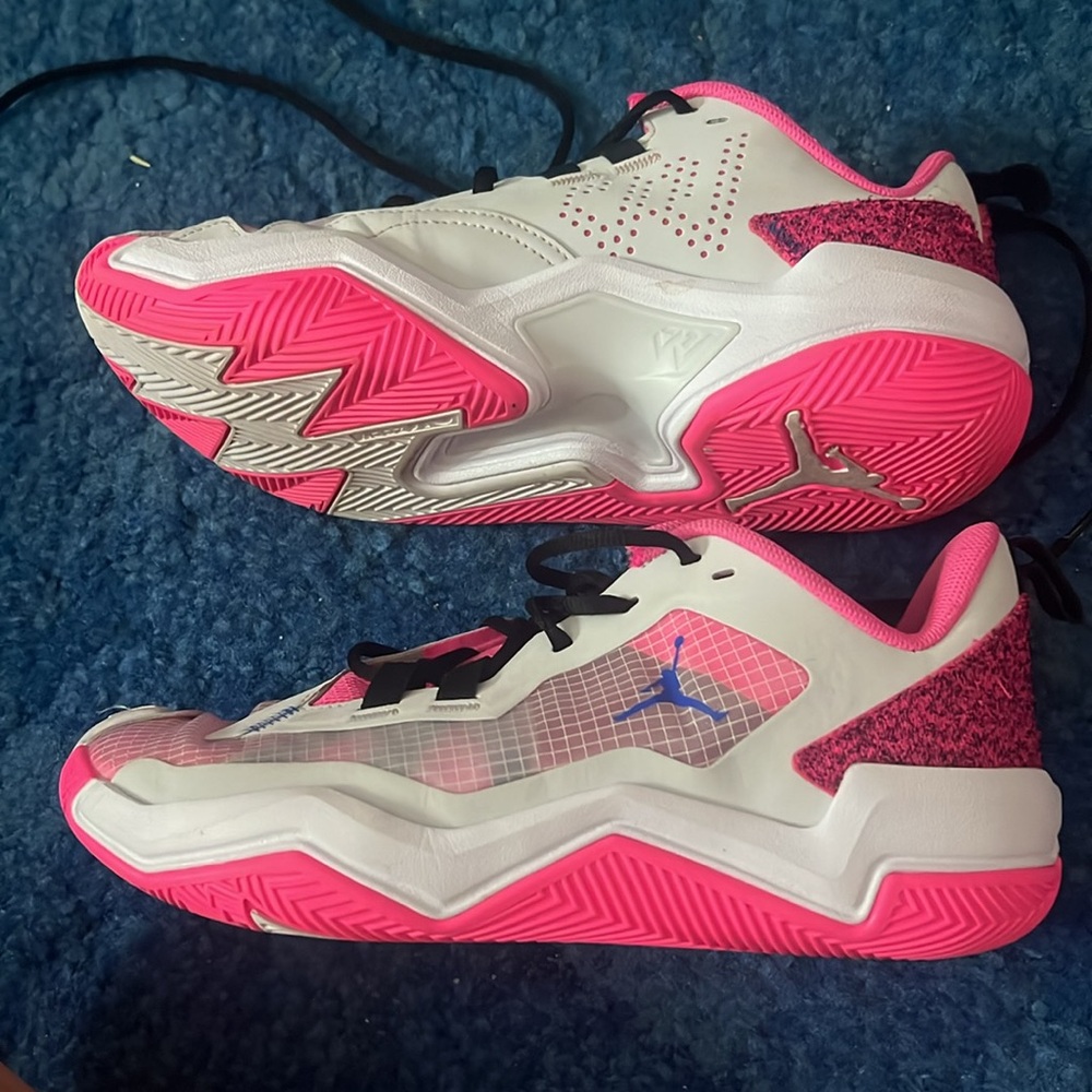 “Pink Blast” jordan 1 basketball shoes - Picture 2 of 2